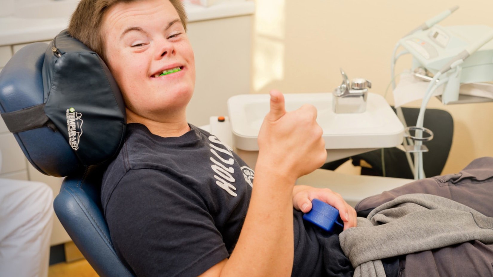 Leichte Sprache Zähne